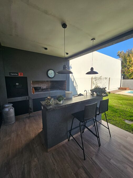 se vende casa zona Acceso Norte