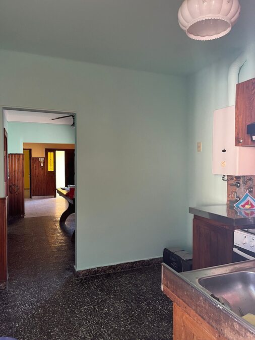 Oportunidad Casa en esquina Blas Parera y Zuviria