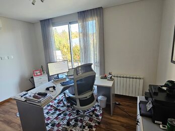 Casa Acceso Norte, tres dormitorios , amplio parquizado, piscina !