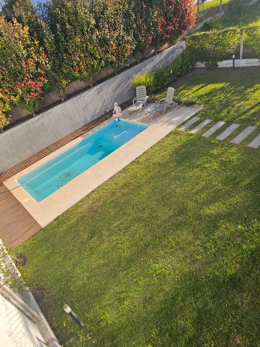 Casa Acceso Norte, tres dormitorios , amplio parquizado, piscina !