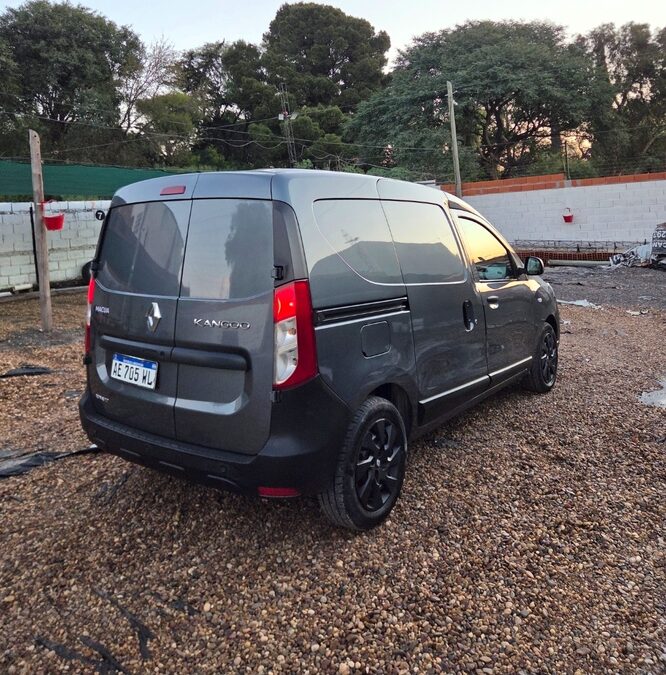 Vendo KANGOO 2021