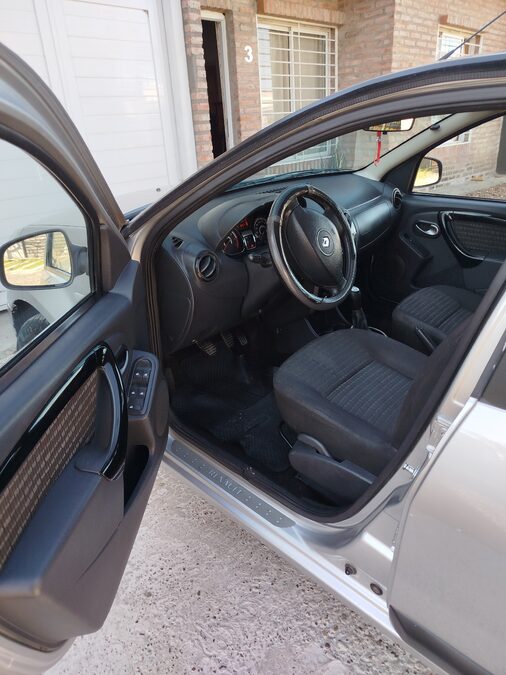 RANAUL SANDERO PRIVILEGE 1.6 16V NAV