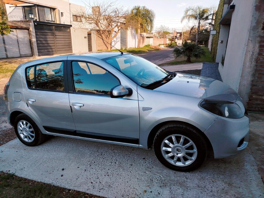RANAUL SANDERO PRIVILEGE 1.6 16V NAV