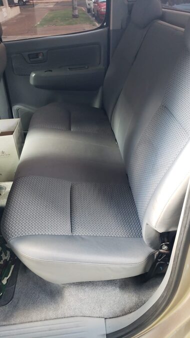 VENDO HILUX 2006 4X4