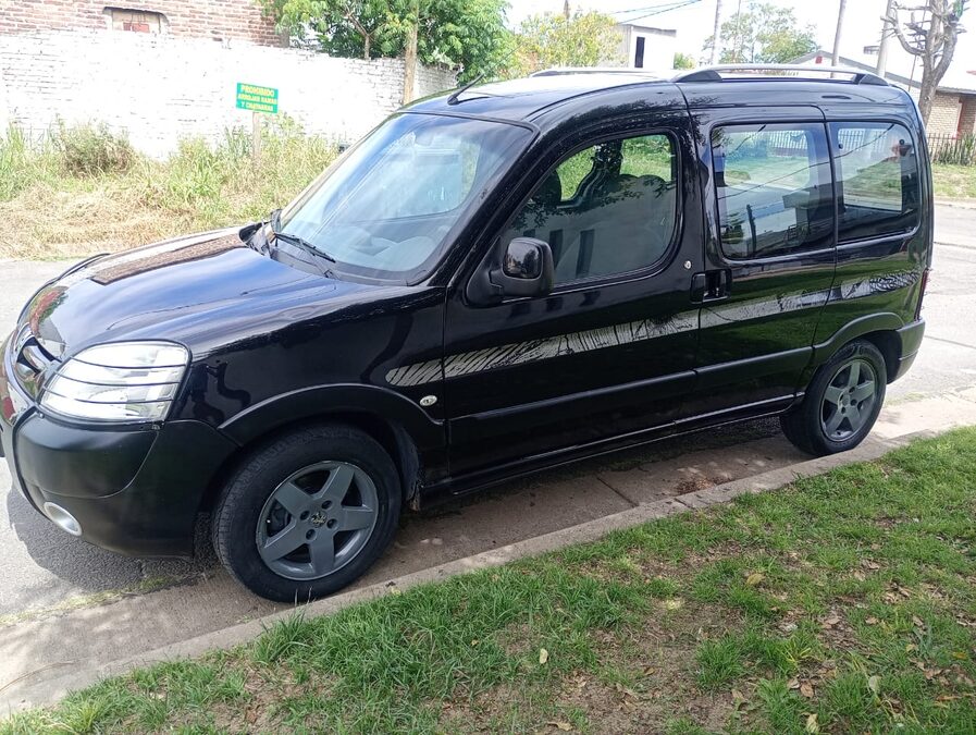 VENDO/PERMUTO PEUGEOT PARTNER 2015