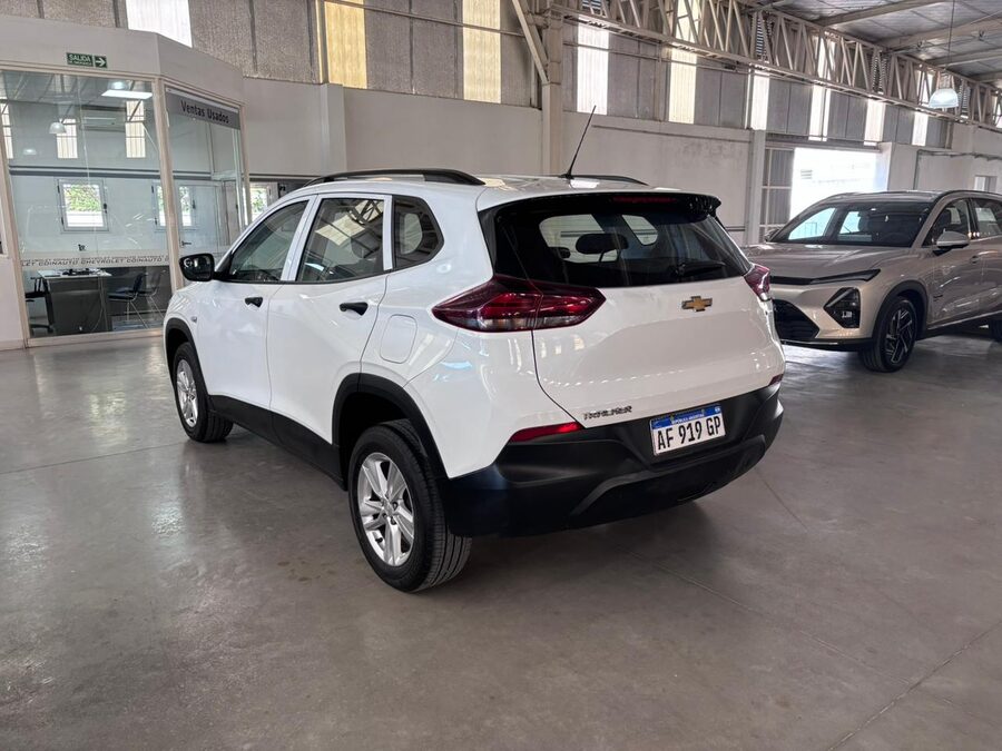 TRACKER 1.2T AT S/BT - AÑO 2023 - 33.109KM