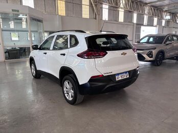 TRACKER 1.2T AT S/BT - AÑO 2023 - 33.109KM