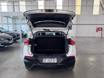 TRACKER 1.2T AT S/BT - AÑO 2023 - 33.109KM