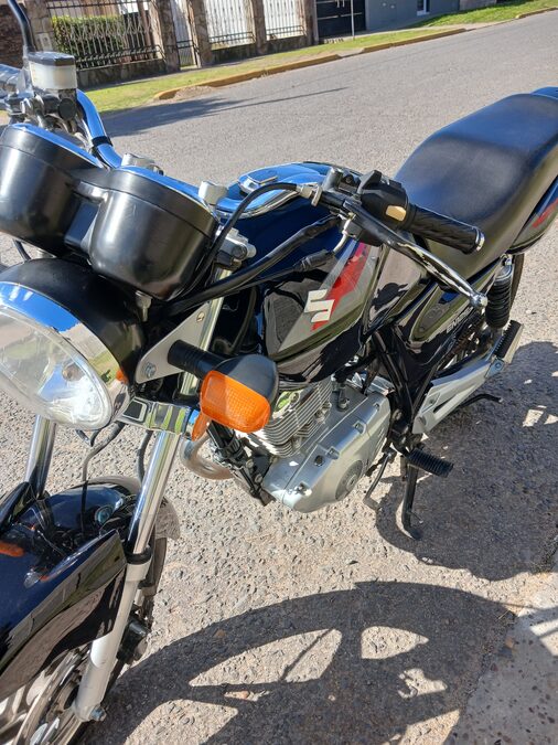 Suzuki 125 impecable