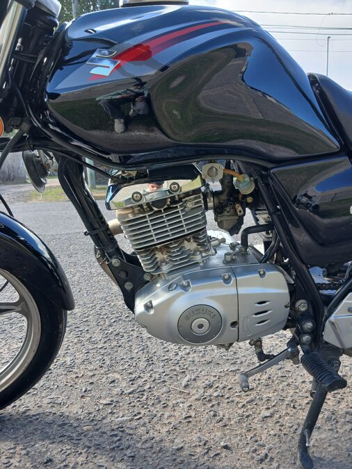 Suzuki 125 impecable