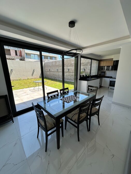 Casa en Venta - Zona Lopez Jordan y Acc. Norte