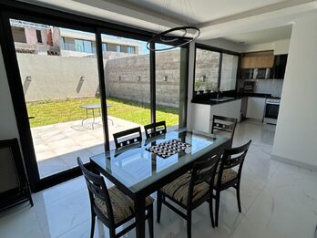 Casa en Venta - Zona Lopez Jordan y Acc. Norte