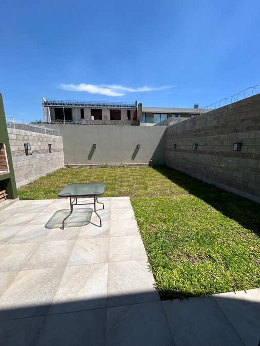 Casa en Venta - Zona Lopez Jordan y Acc. Norte