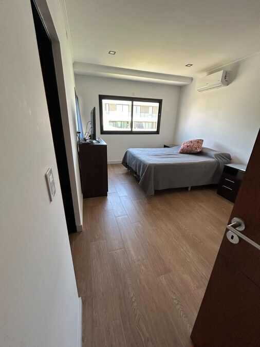 Casa en Venta - Zona Lopez Jordan y Acc. Norte