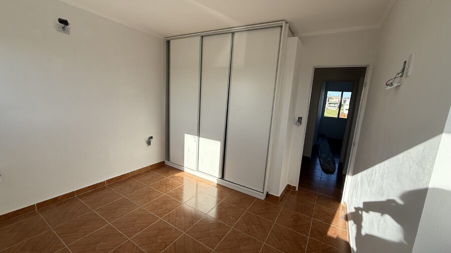 SE ALQUILA DUPLEX DE 3 DORMITORIOS EN ORO VERDE, A ESTRENAR.