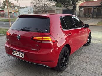 Volkswagen Golf TSI 1.4T DSG Confortline 2018