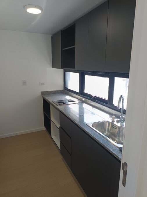 ALQUILER – un dormitorio a estrenar frente a la UNER