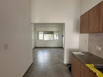 Casa Dos Dormitorios / Juan Garrigo 952