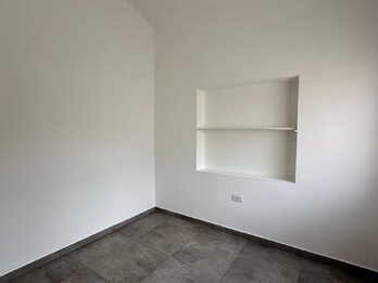 Casa Dos Dormitorios / Juan Garrigo 952