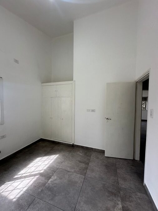 Casa Dos Dormitorios / Juan Garrigo 952
