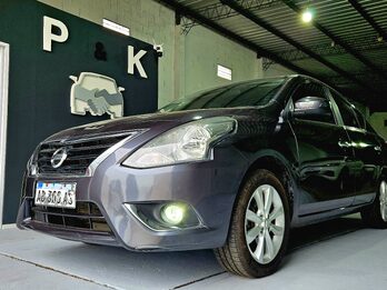 Nissan Versa pure drive 2017