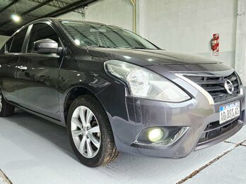 Nissan Versa pure drive 2017
