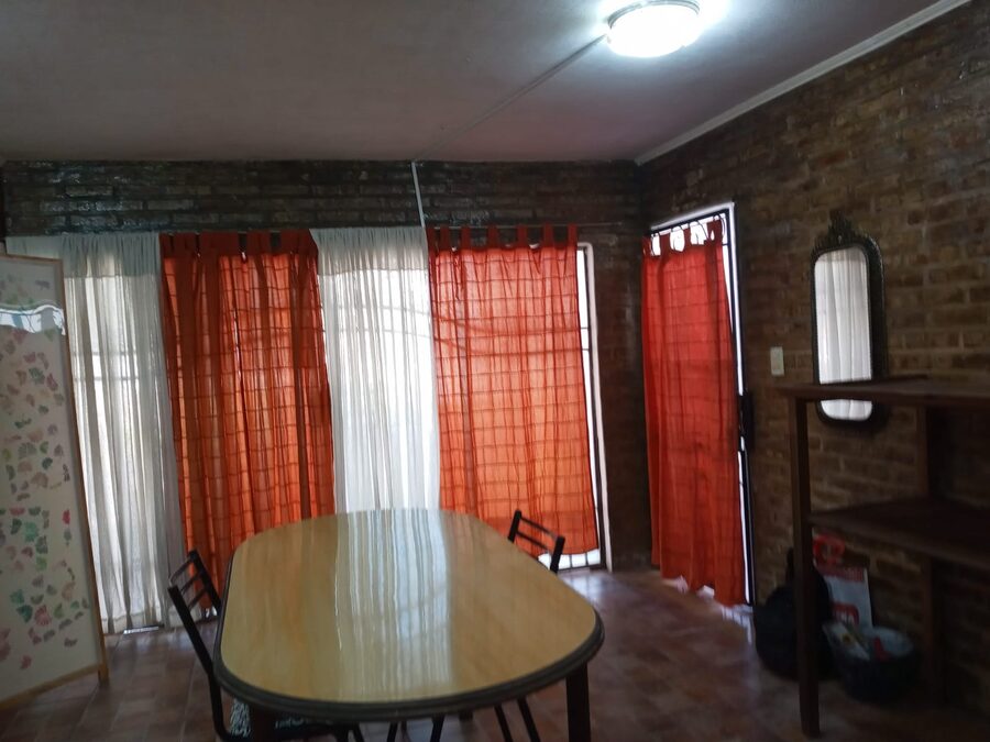Particular alquila monoambiente 340.000 12 cuadras centro