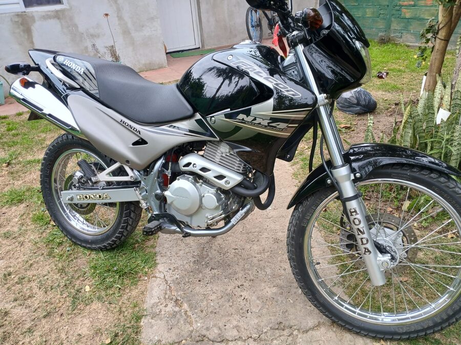 Vendo Honda Falcon Nx 400