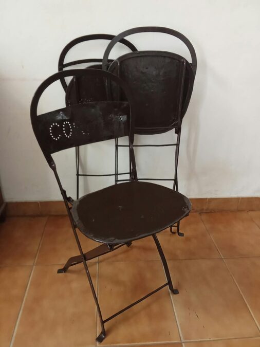 Vendo sillas de fierro en muy buen estado