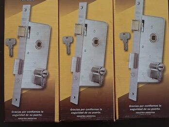 Vendo cerraduras para precio individual mandar por privado