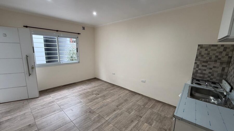 SE VENDE DEPARTAMENTO 1 DORMITORIO SOBRE AV RAMIREZ