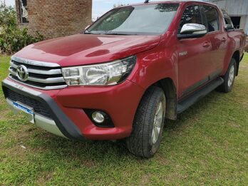 TOYOTA HILUX 2.8 TDI SRV 4x4 AT