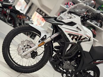 CORVEN TRIAX 250 ADV
