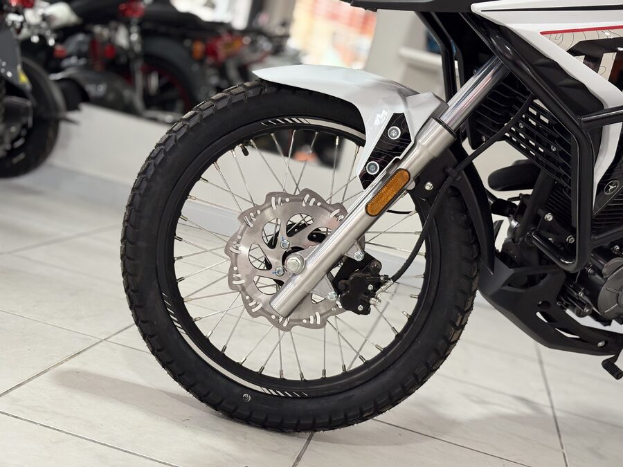 CORVEN TRIAX 250 ADV