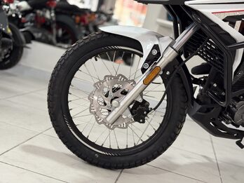 CORVEN TRIAX 250 ADV