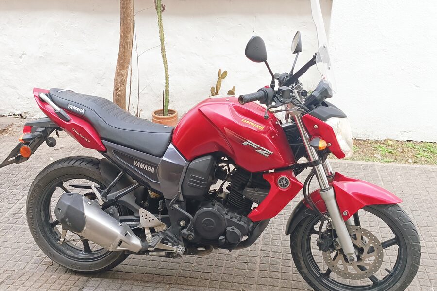 Yamaha FZ 16