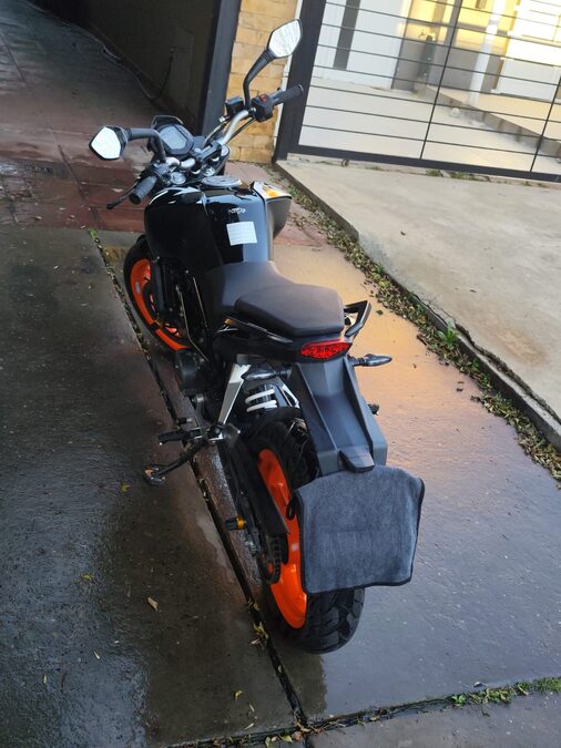 KTM DUKE 200 año 2022
