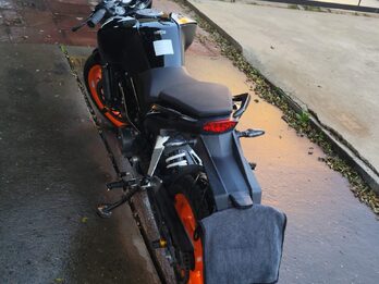 KTM DUKE 200 año 2022