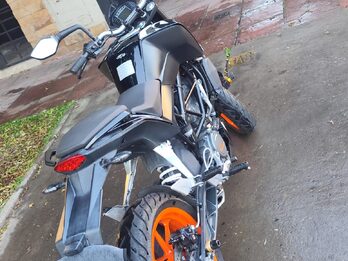 KTM DUKE 200 año 2022