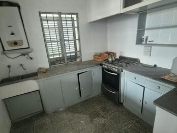 CHALET A RECICLAR · FRENTE AL ROSEDAL · VISTA AL RÍO PARANÁ