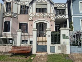 CHALET A RECICLAR · FRENTE AL ROSEDAL · VISTA AL RÍO PARANÁ