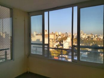 SE VENDE / ALQUILA SEMIPISO + COCHERA , ZONA CENTRO !!!!