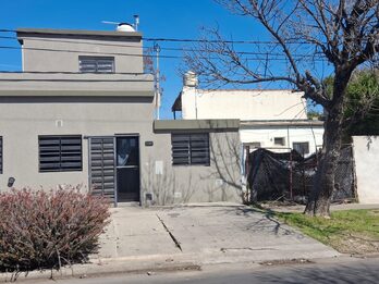 alquilo casa amoblada
