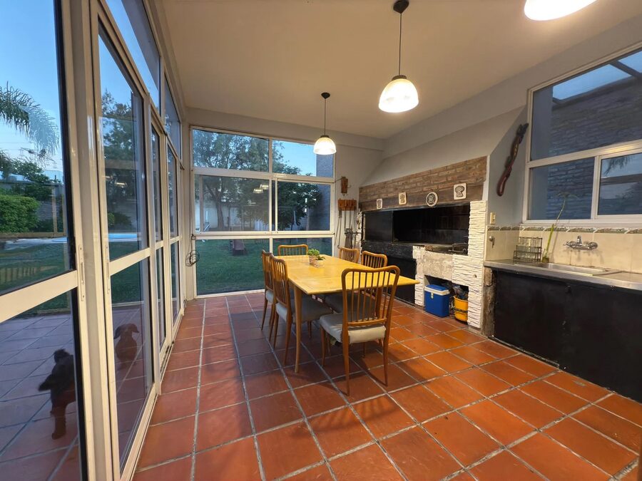 Zona La Toma, Blas Parera y Los Robles- Casa en Venta
