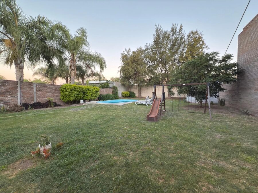 Zona La Toma, Blas Parera y Los Robles- Casa en Venta