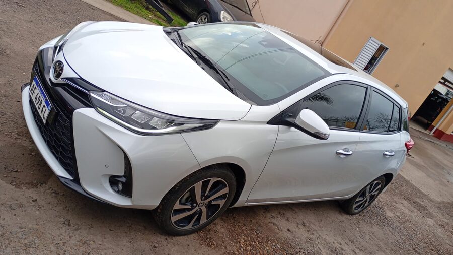 Toyota Yaris S 2022 caja automática