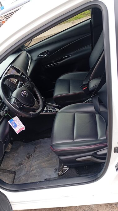 Toyota Yaris S 2022 caja automática