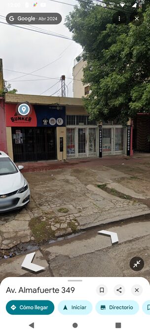 Particular Vende!! Gran local comercial en Av Almafuerte