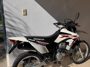 Vendo o Permuto Honda Tornado 250