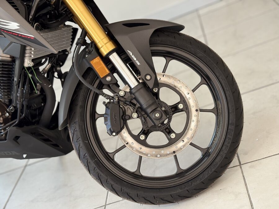 HONDA CB 300F